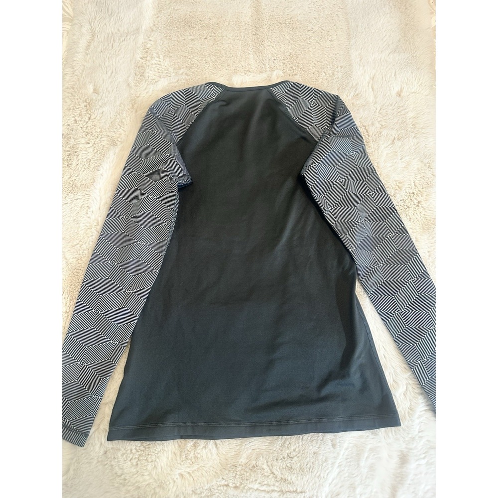 Nike Pro Women's Training Long Sleeve‎ Tee Pullover Thumb Holes Gray M - Picture 2 of 10